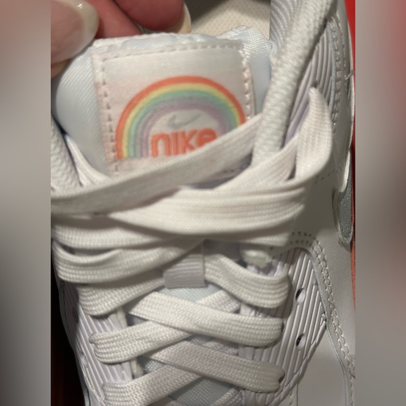 Nike Air Max 90 LTR SE "White/Aura/Lt Madder Root" GS size 7Y - Picture 10 of 11
